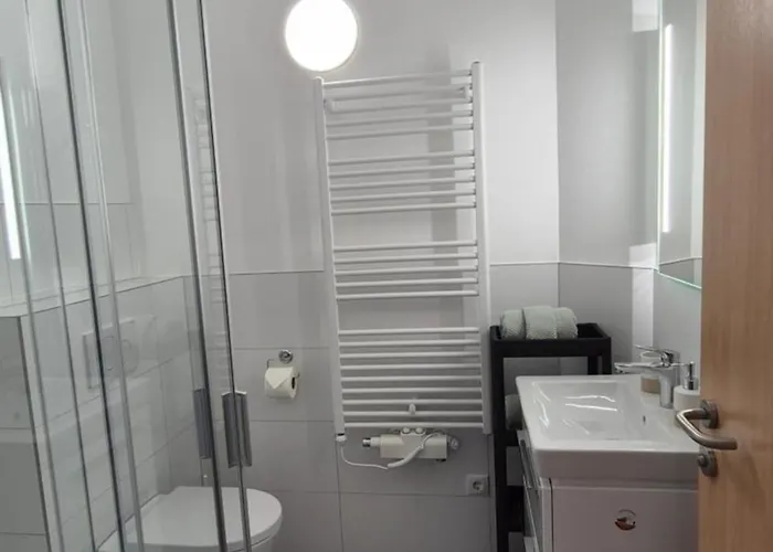 Sbe - Near Salzburg And Lakes Privatunterkunft Perwang am Grabensee