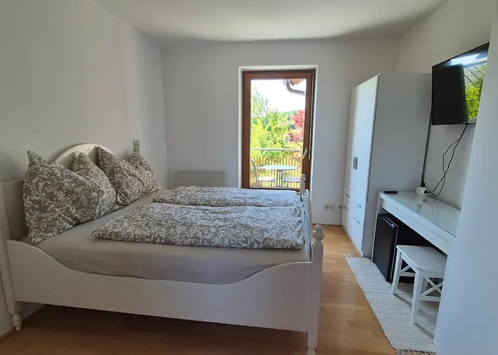 Sbe - Near Salzburg And Lakes